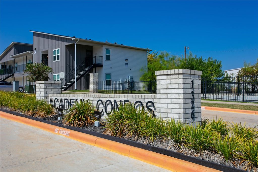 1326 Prairie Drive 223, Bryan, TX 77803 — exterior