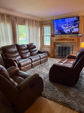 2093 Fremont Avenue E, Saint Paul, MN 55119