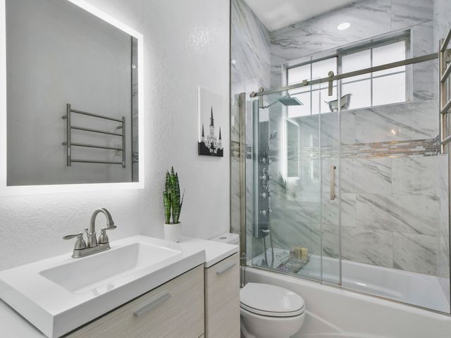 4025 Azure Lane, Addison, TX 75001