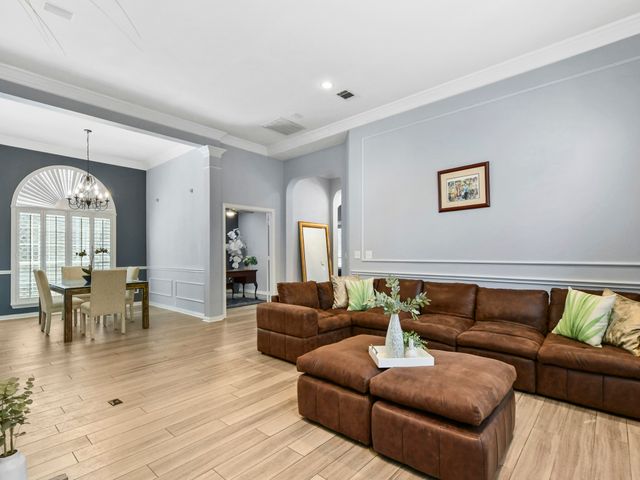 4025 Azure Lane, Addison, TX 75001