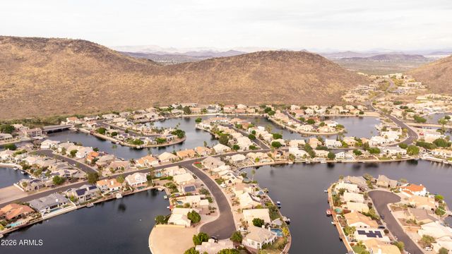 5708 W ABRAHAM Lane, Glendale, AZ 85308