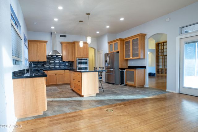 5708 W ABRAHAM Lane, Glendale, AZ 85308