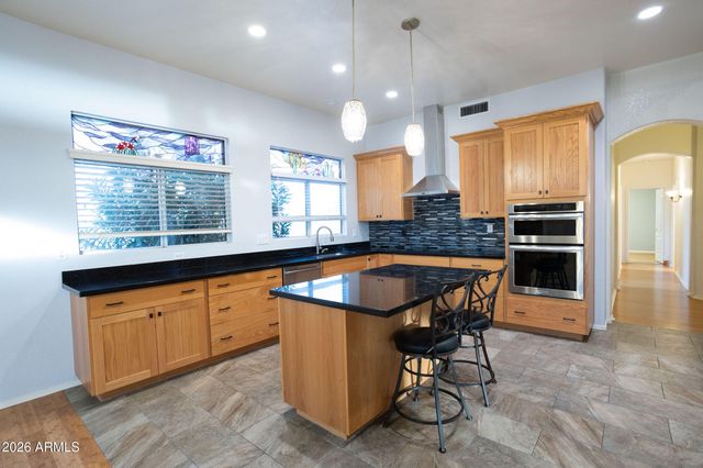 5708 W ABRAHAM Lane, Glendale, AZ 85308