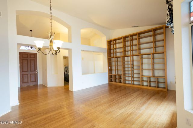 5708 W ABRAHAM Lane, Glendale, AZ 85308