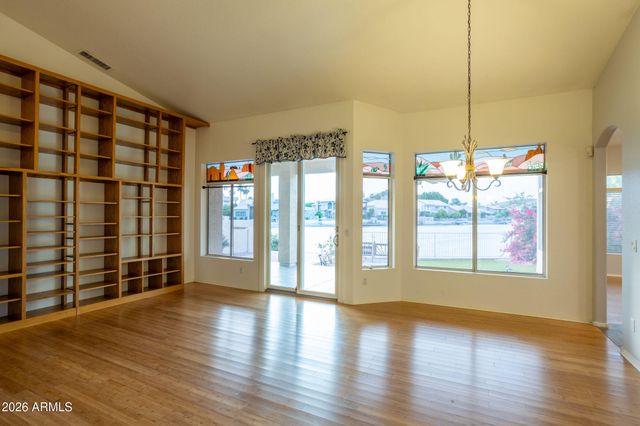 5708 W ABRAHAM Lane, Glendale, AZ 85308