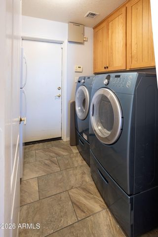 5708 W ABRAHAM Lane, Glendale, AZ 85308