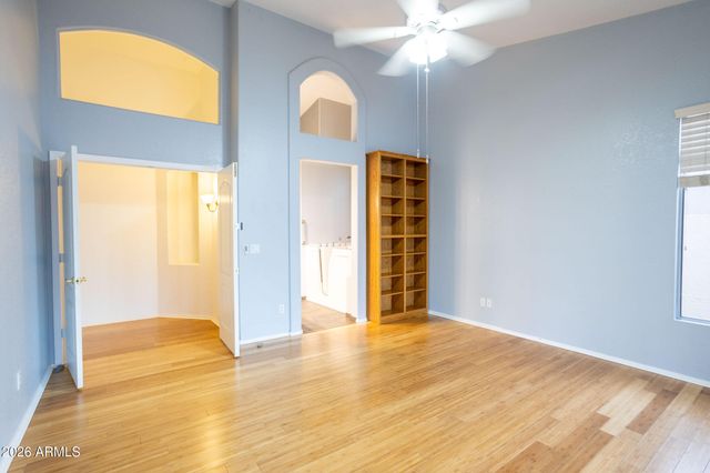 5708 W ABRAHAM Lane, Glendale, AZ 85308