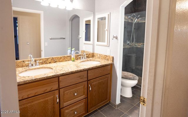 5708 W ABRAHAM Lane, Glendale, AZ 85308