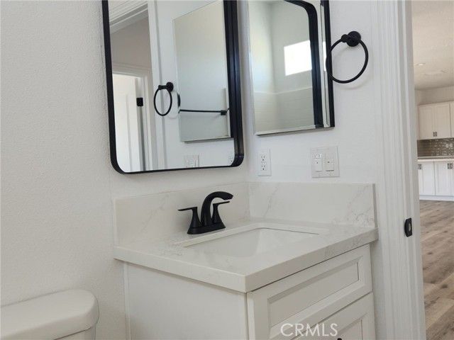 21053 Huasna Road, Apple Valley, CA 92307