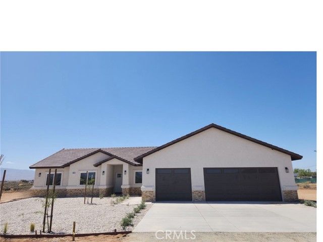 21053 Huasna Road, Apple Valley, CA 92307