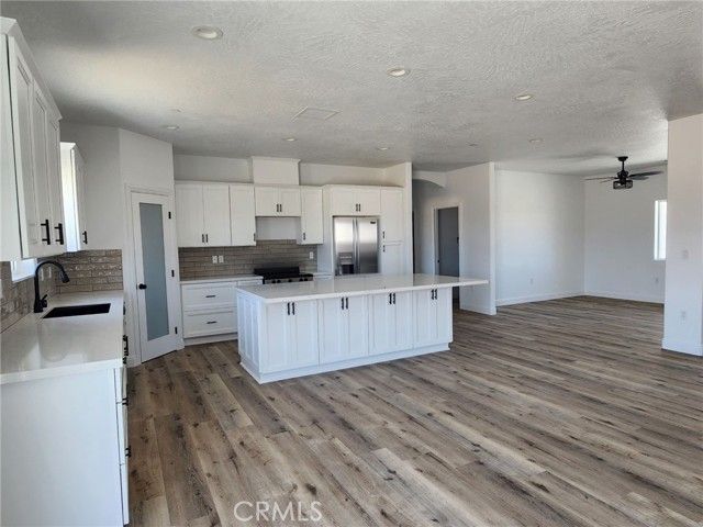 21053 Huasna Road, Apple Valley, CA 92307