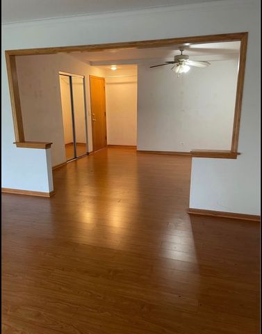 1125 Pleasant Run Drive 807, Wheeling, IL 60090