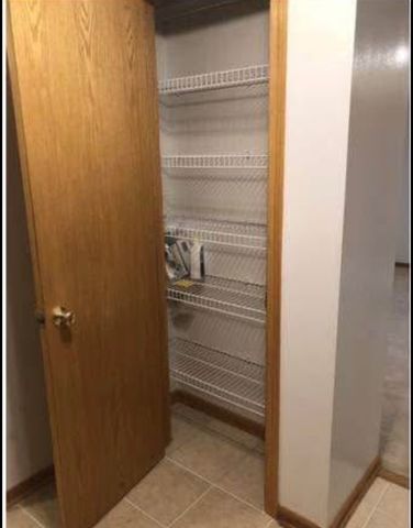 1125 Pleasant Run Drive 807, Wheeling, IL 60090