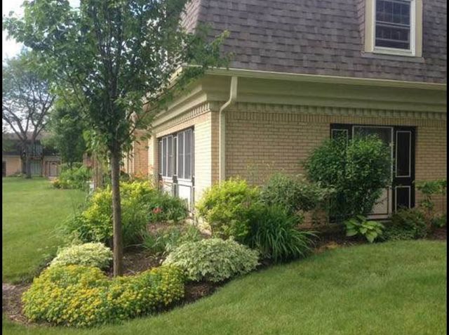 1125 Pleasant Run Drive 807, Wheeling, IL 60090