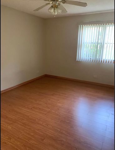 1125 Pleasant Run Drive 807, Wheeling, IL 60090