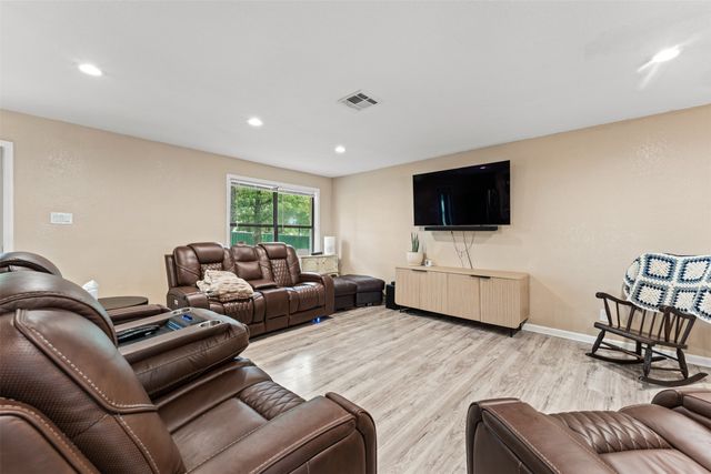 443 County Road 316, Jonesboro, TX 76538