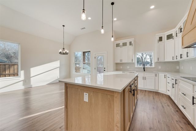 2218 Water Crest Lane, Glenn Heights, TX 75154