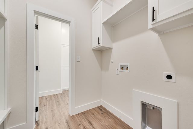 2218 Water Crest Lane, Glenn Heights, TX 75154