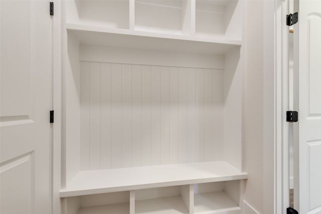 2218 Water Crest Lane, Glenn Heights, TX 75154