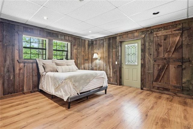 946 Laurel Circle, Blue Ridge, GA 30513