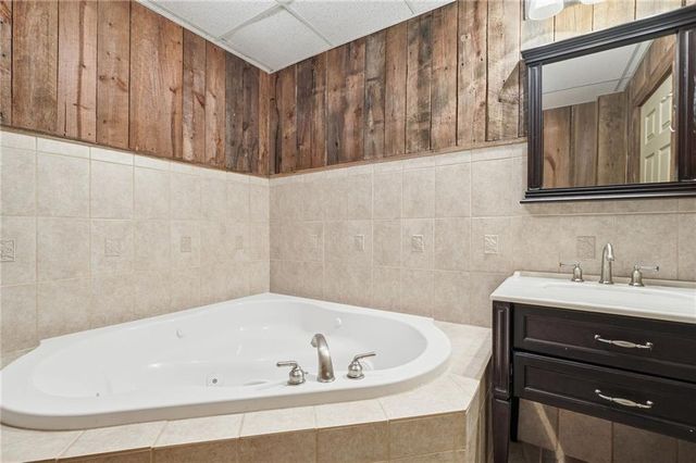 946 Laurel Circle, Blue Ridge, GA 30513
