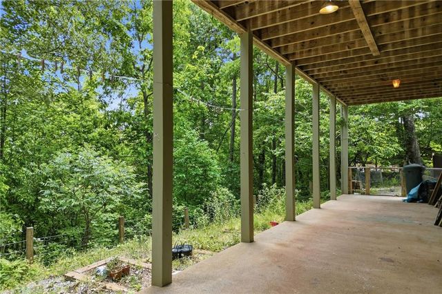 946 Laurel Circle, Blue Ridge, GA 30513