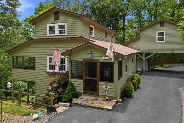 946 Laurel Circle, Blue Ridge, GA 30513