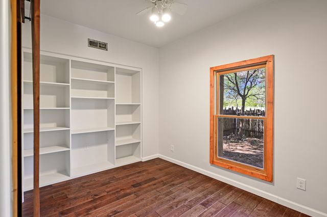 60 Desert Willow Road, Corrales, NM 87048