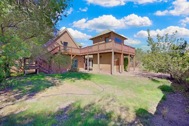60 Desert Willow Road, Corrales, NM 87048