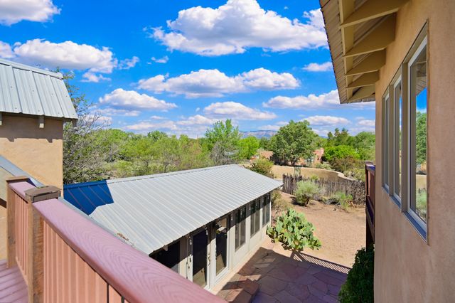 60 Desert Willow Road, Corrales, NM 87048