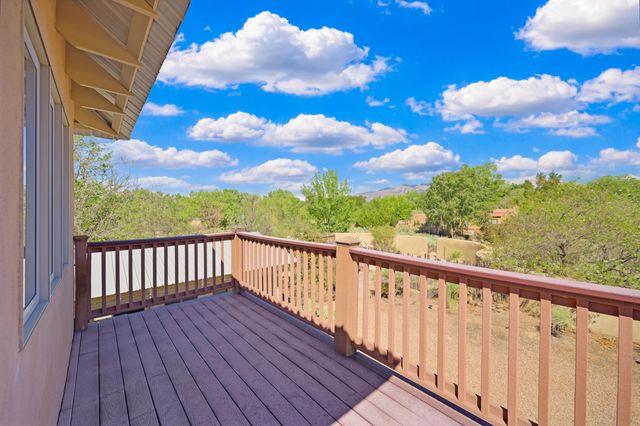 60 Desert Willow Road, Corrales, NM 87048