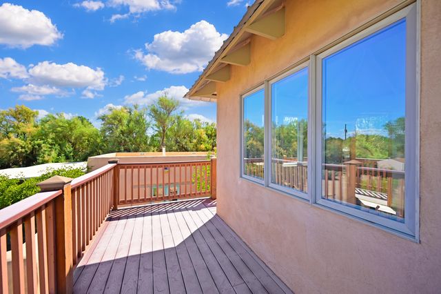 60 Desert Willow Road, Corrales, NM 87048