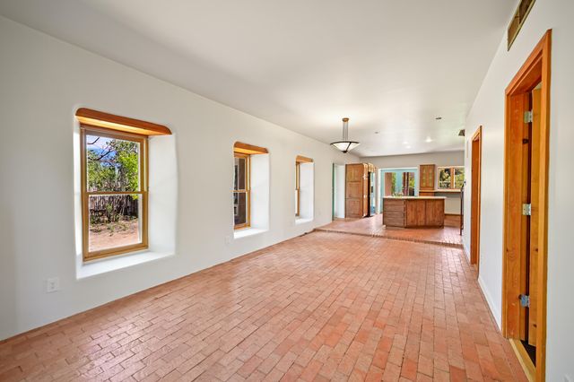 60 Desert Willow Road, Corrales, NM 87048
