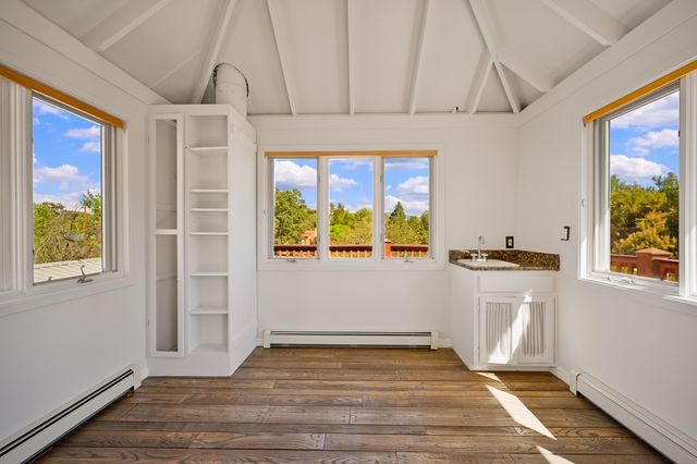 60 Desert Willow Road, Corrales, NM 87048
