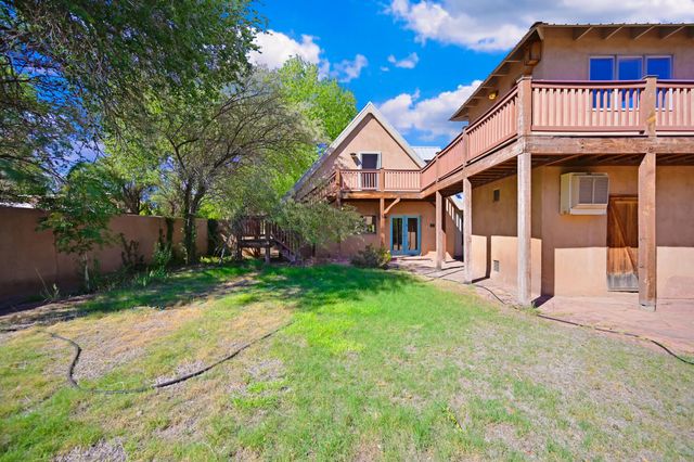 60 Desert Willow Road, Corrales, NM 87048