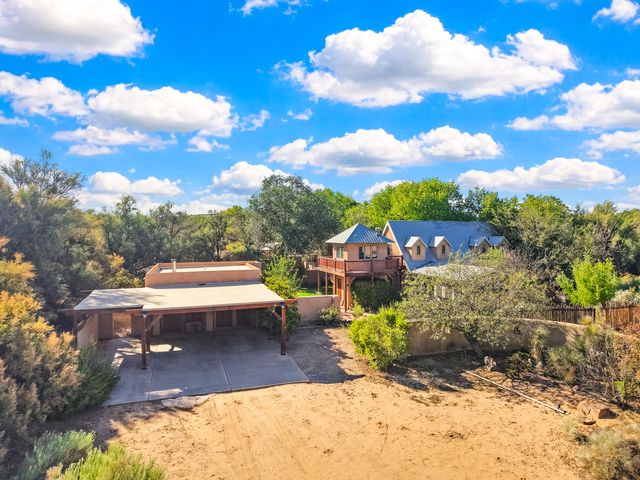 60 Desert Willow Road, Corrales, NM 87048