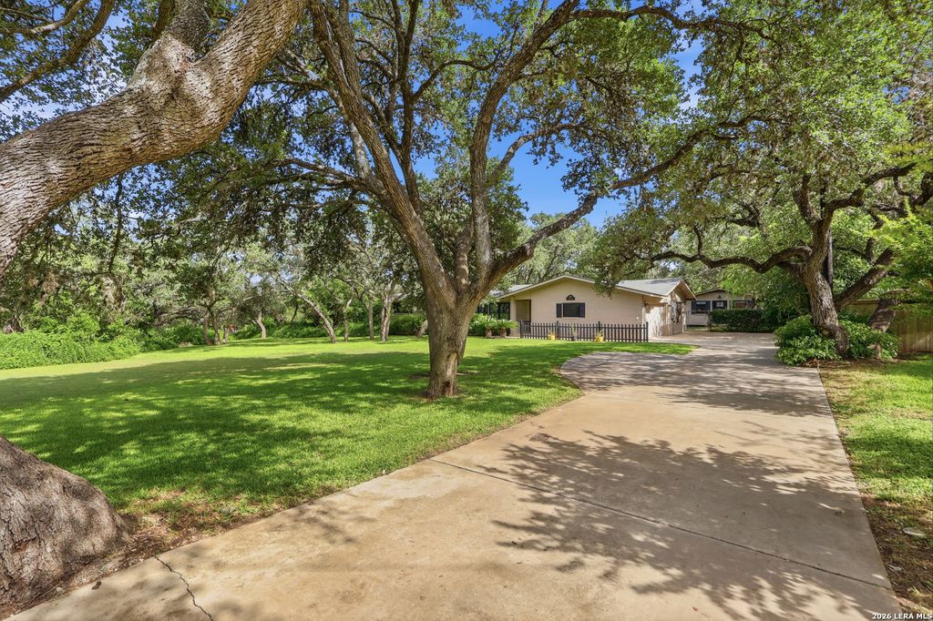 100 FLEETWOOD DR, San Antonio, TX 78232