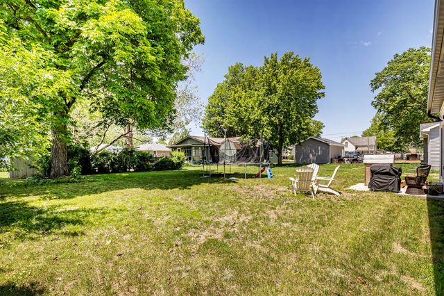 503 S Business Highway S, Pleasantville, IA 50225