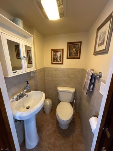 5 Hamilton Ave, Kearny Town, NJ 07032