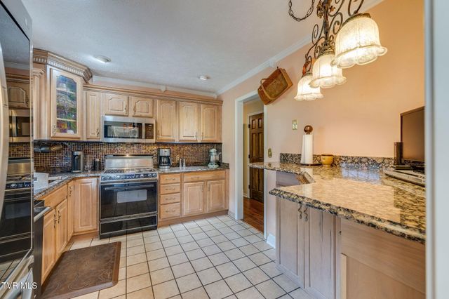 1049 Cooks Valley Road, Kingsport, TN 37664