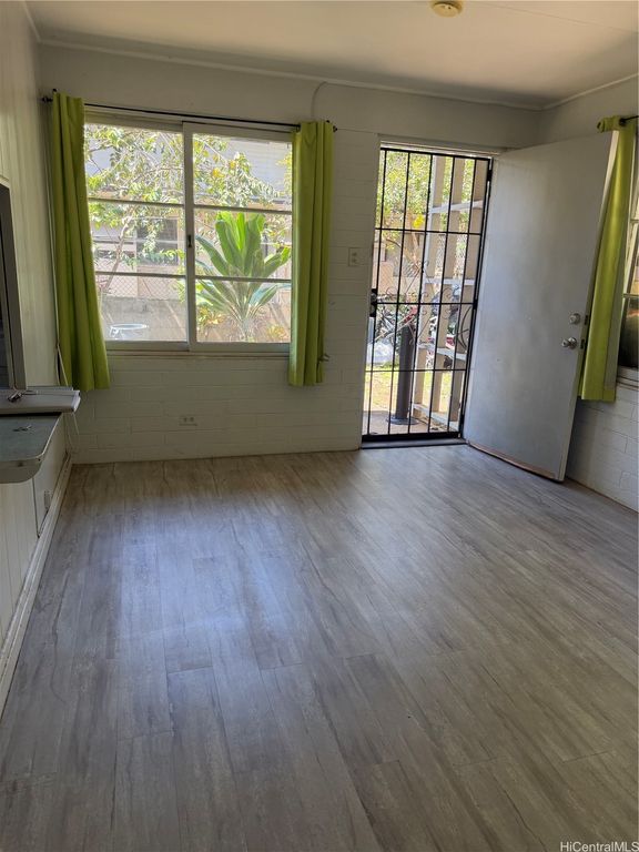 1540 Pensacola Street, Honolulu, HI 96822