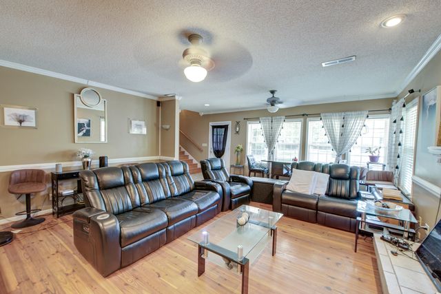 1639 Central Avenue, Summerville, SC 29483