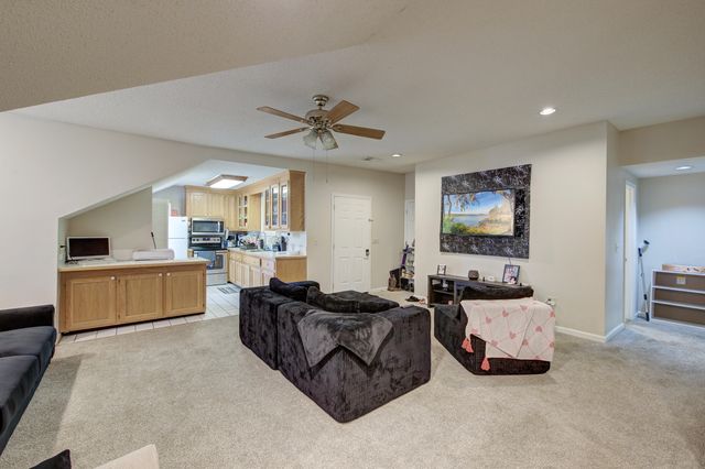 1639 Central Avenue, Summerville, SC 29483