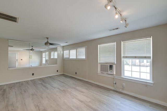 1639 Central Avenue, Summerville, SC 29483