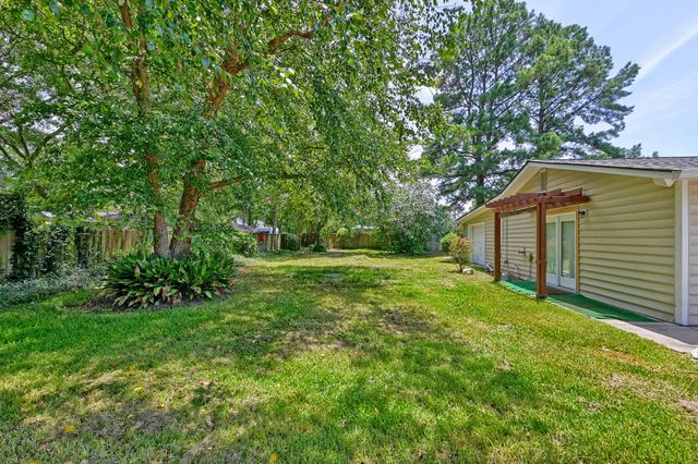 1639 Central Avenue, Summerville, SC 29483