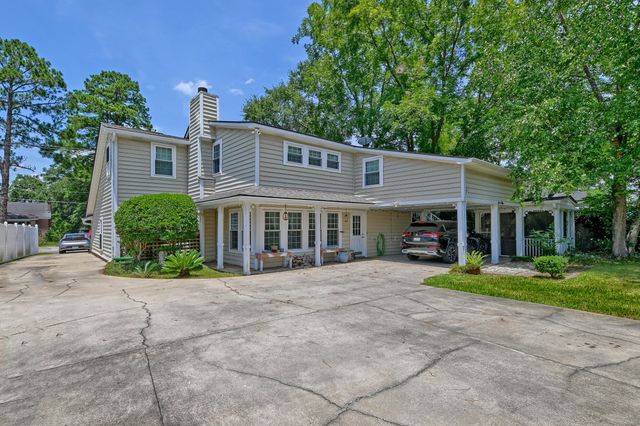 1639 Central Avenue, Summerville, SC 29483