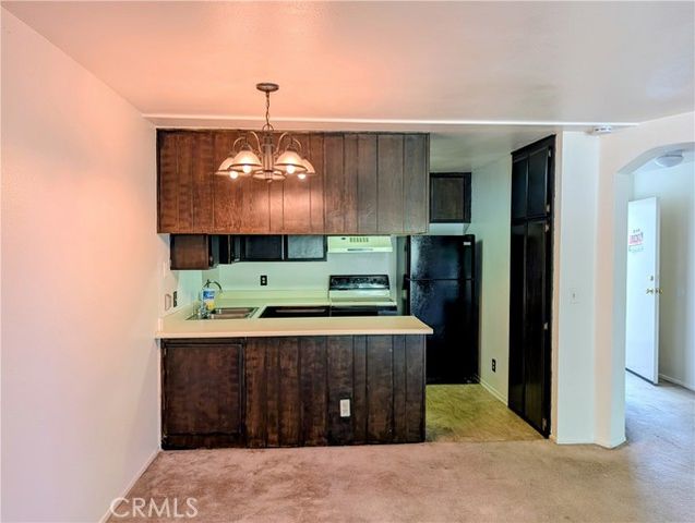 6815 Remmet 222, Canoga Park (los Angeles), CA 91303