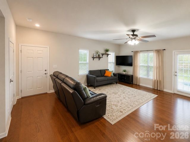 6438 Revolutionary Trail, Charlotte, NC 28217