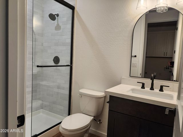 1864 E NEW RIVER Road, Phoenix, AZ 85086