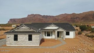 1864 E NEW RIVER Road, Phoenix, AZ 85086